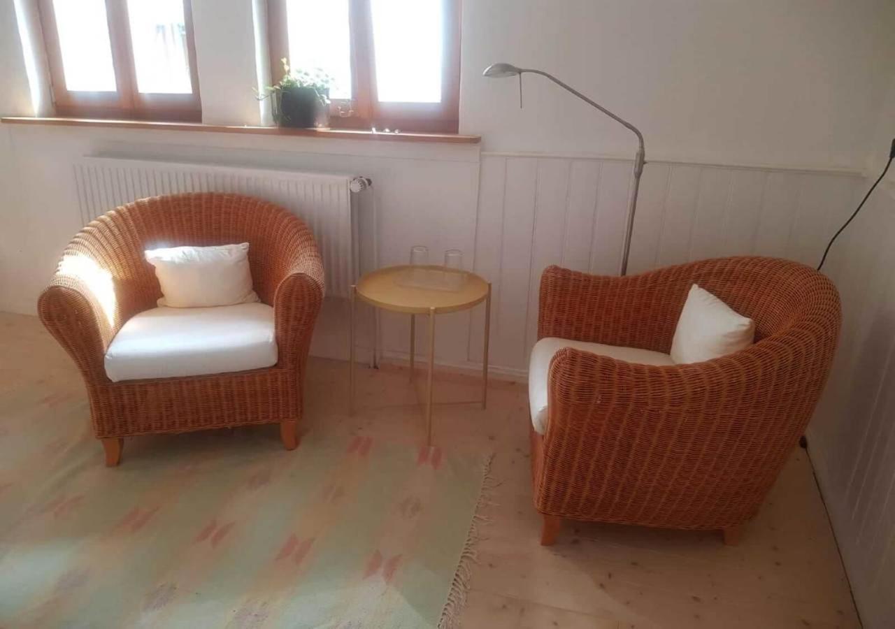 Aeltestes Haus In Quentel - Ferienwohnung 1 Mit Kleinem Garten Lichtenau Buitenkant foto